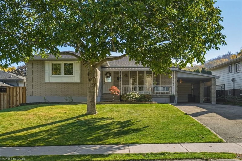 48 Stoney Brook Drive photo 1