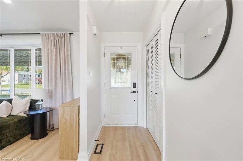 48 Stoney Brook Drive photo 4