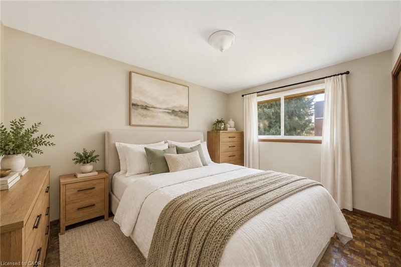 31 Bendingroad Crescent photo 3