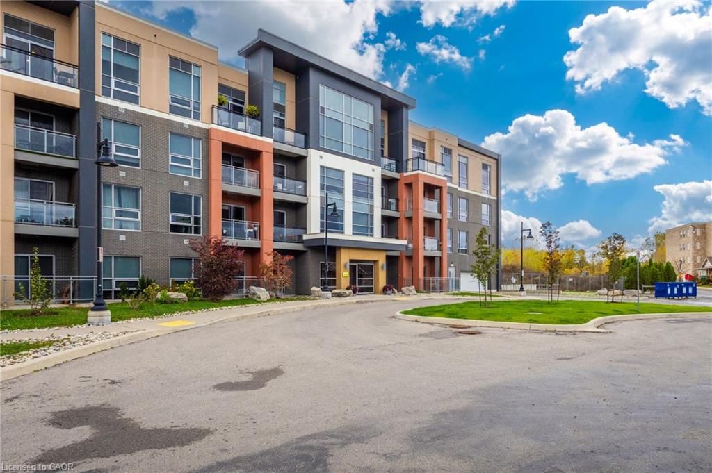 Condo/Apt Unit for sale at 318-4040 Upper Middle Road, Burlington, ON, L7M 0H2 - Headon Forest - MLS: 40872530
