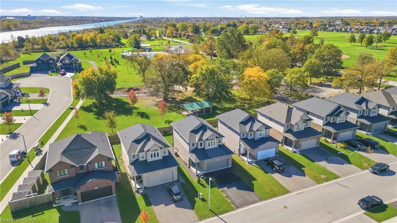71 Laurent Avenue photo 2