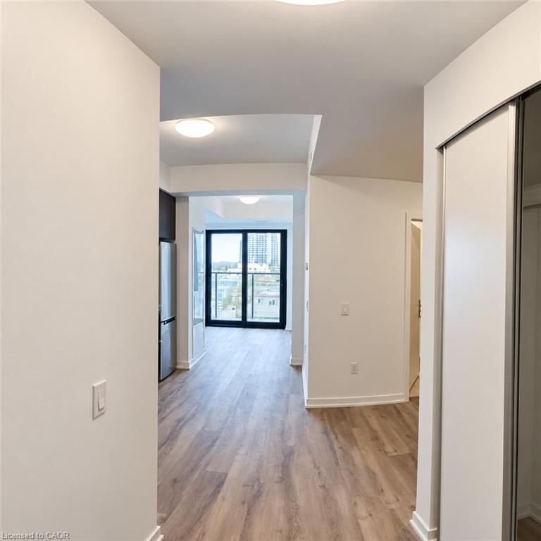 30 Francis Street S photo 3