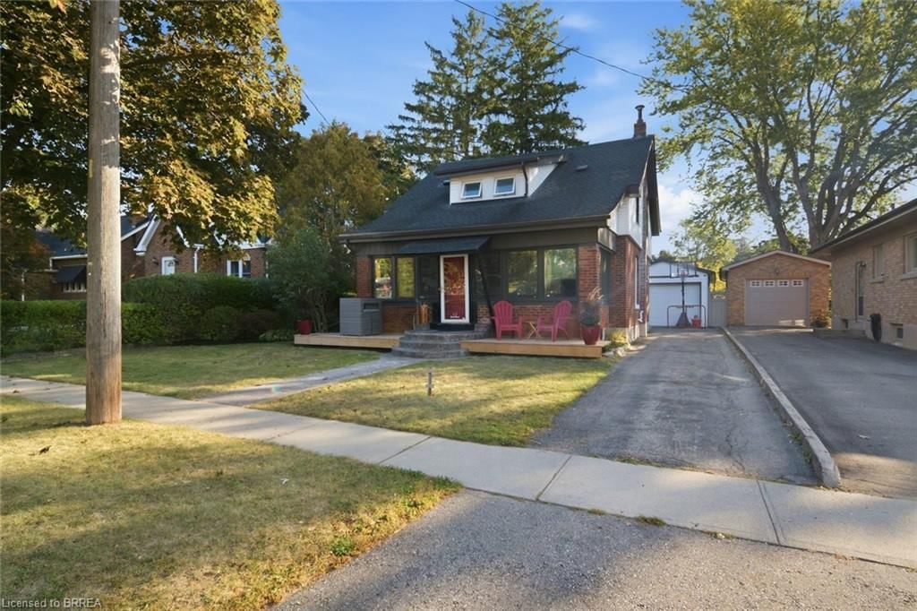 Single Family Residence for sale at 13 Forest Road, Brantford, ON, N3S 6V9 - Echo Place - MLS: 40872613