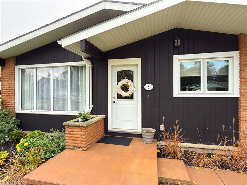 8 Rutherford Street photo 4