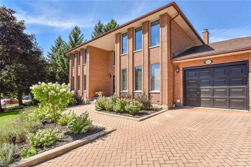 28 Walnut Drive photo 2