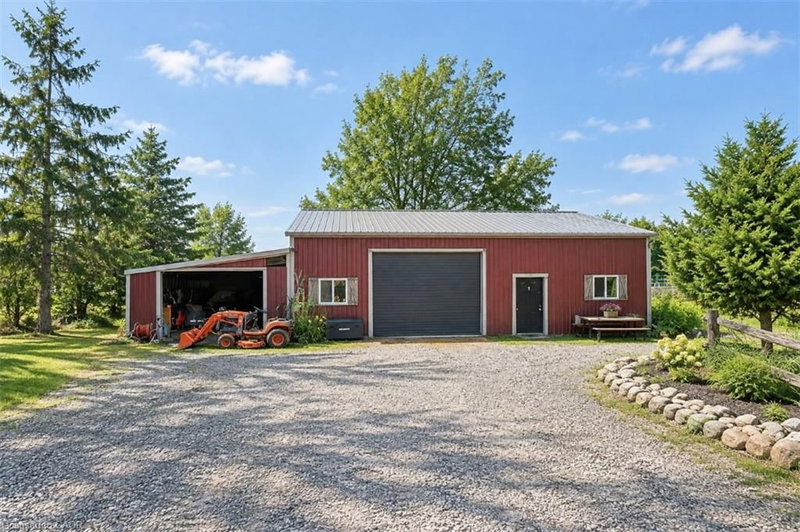3745 King Street photo 3