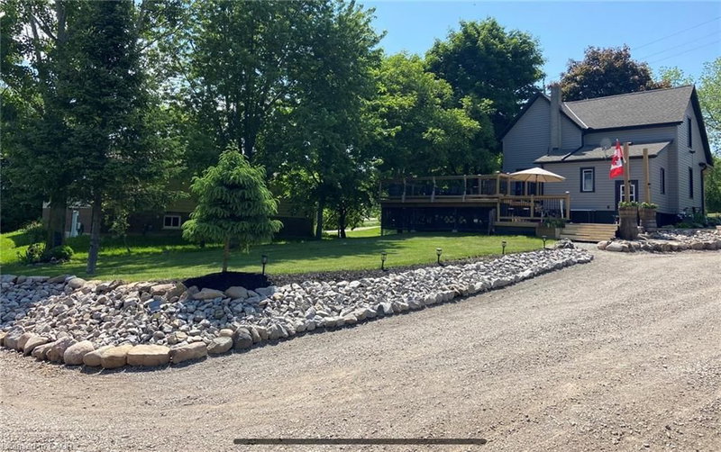 3745 King Street photo 4