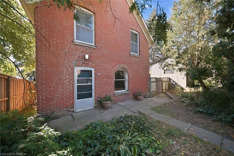 16 1/2 Terrace Hill Street photo 2