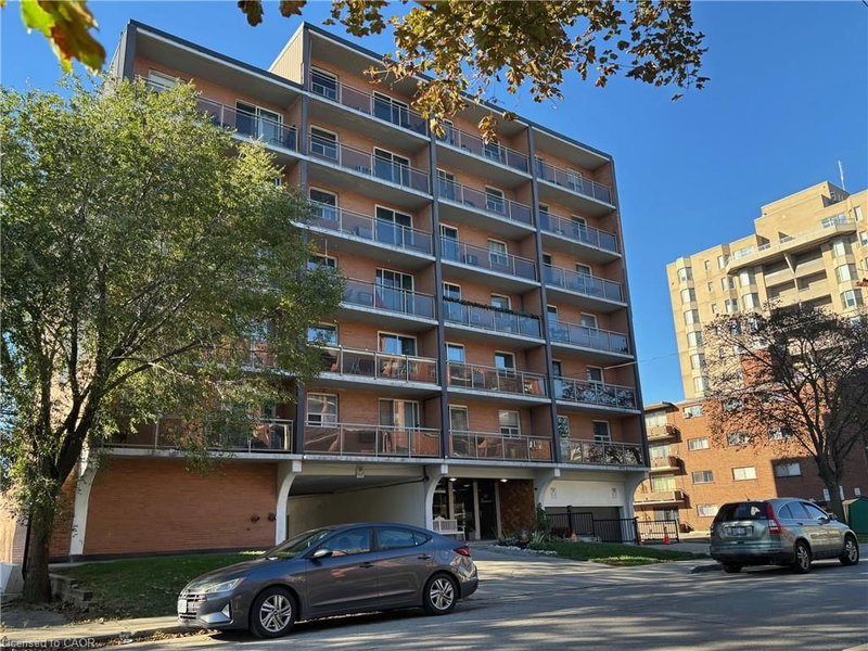 30 Summit Avenue photo 2