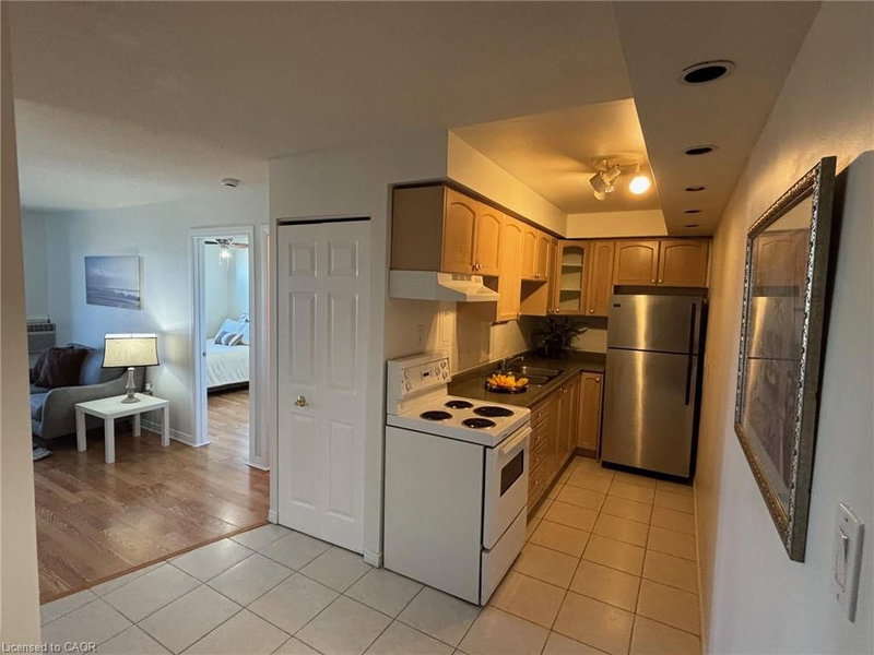 30 Summit Avenue photo 5
