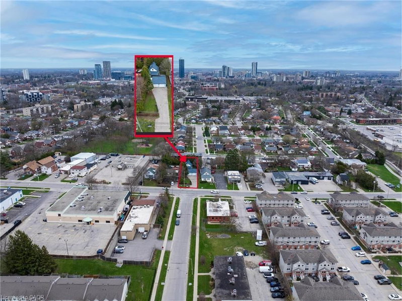 284 Lawrence Avenue photo 4