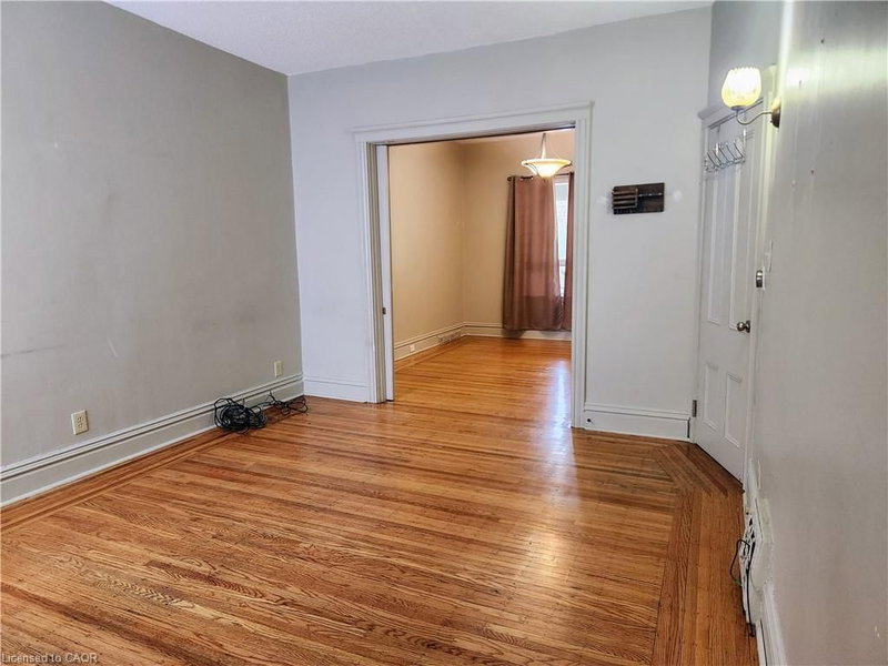 25 Gladstone Avenue photo 3