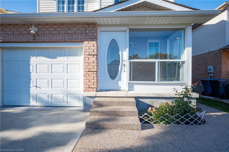 26 Castlebury Drive photo 3
