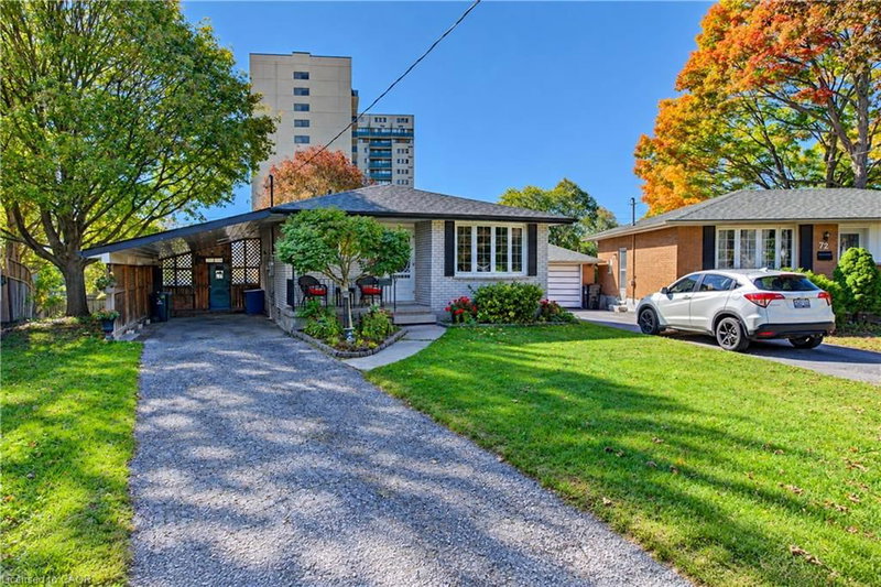 73 Belton Drive photo 3