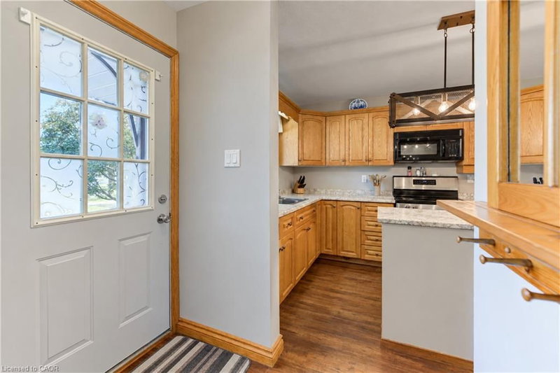 73 Belton Drive photo 4