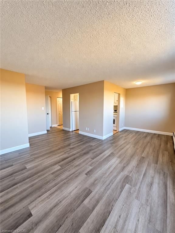 183 Lisgar Avenue photo 4