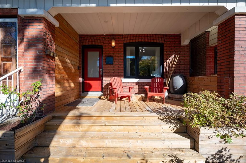 213 Boon Avenue photo 3