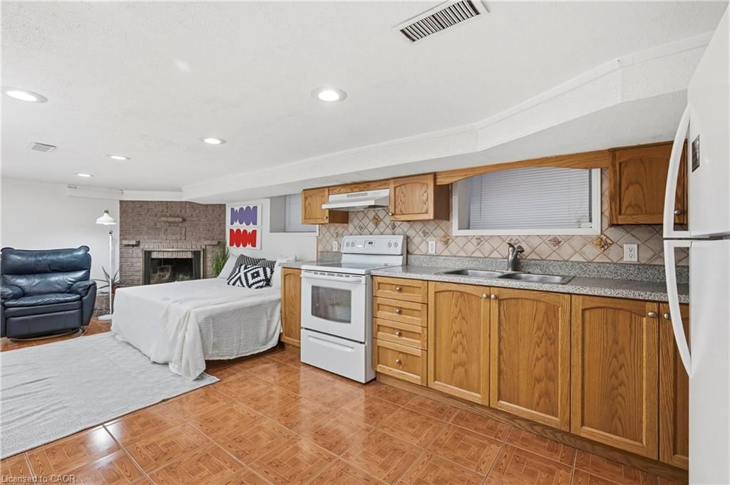 213 Boon Avenue, Toronto, view 34