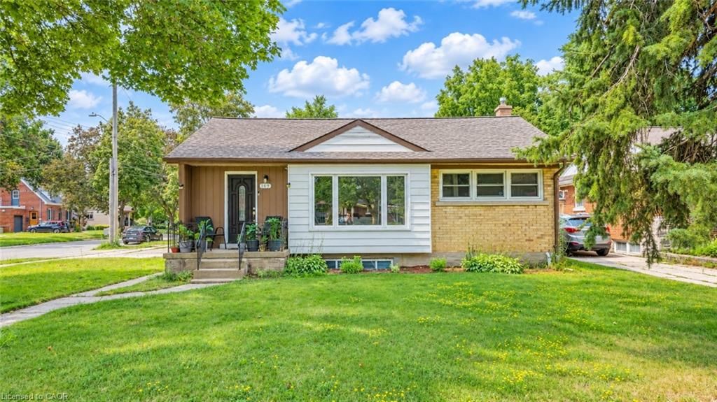 Single Family Residence for sale at 169 Bruce Street, Kitchener, ON, N2B 1Z2 - Heritage Park/Rosemount - MLS: 40872987