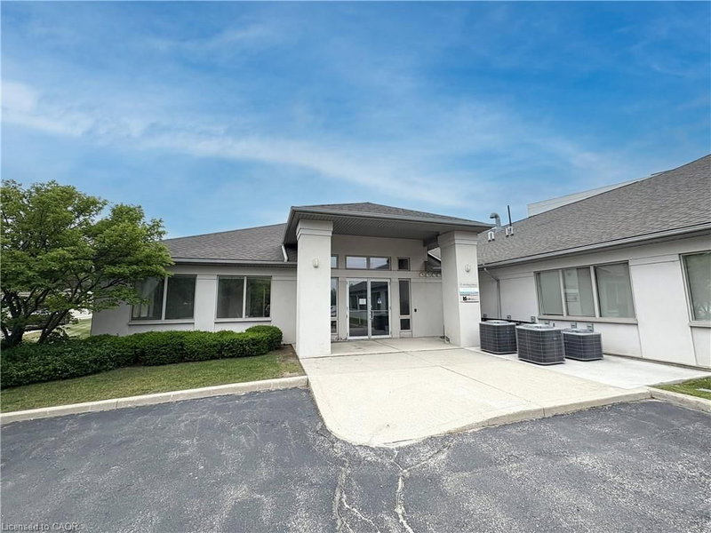 630 Riverbend Drive photo 1