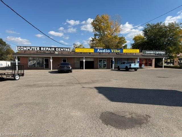 264 King George Road photo 3