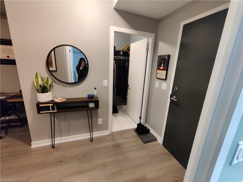 409 - 85 Duke Street W
