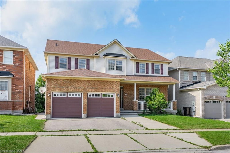 103 Swift Crescent photo 2