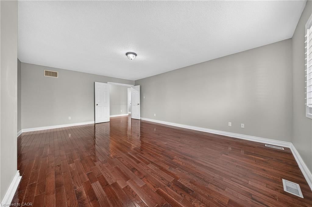 103 Swift Crescent, Cambridge, view 30