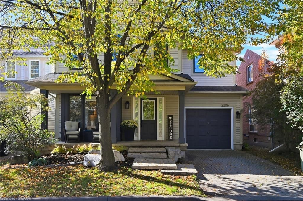 Single Family Residence for sale at 2206 Casselman Court, Burlington, ON, L7L 6T7 - Orchard - MLS: 40873440