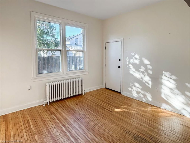 7 Sheridan Street photo 2