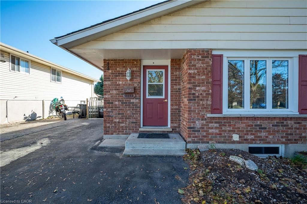 Single Family Residence for sale at 1073 Langs Circle, Cambridge, ON, N3H 5E6 - Langs Farm/Hilborn Park - MLS: 40873528