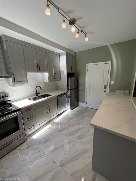 72 Alanson Street photo 2