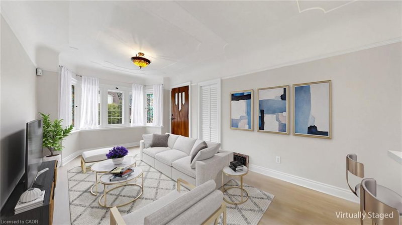 59 Longwood Road N