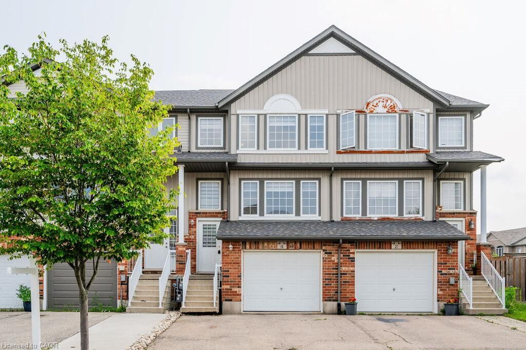 4 Madeleine Street, Kitchener, view 2