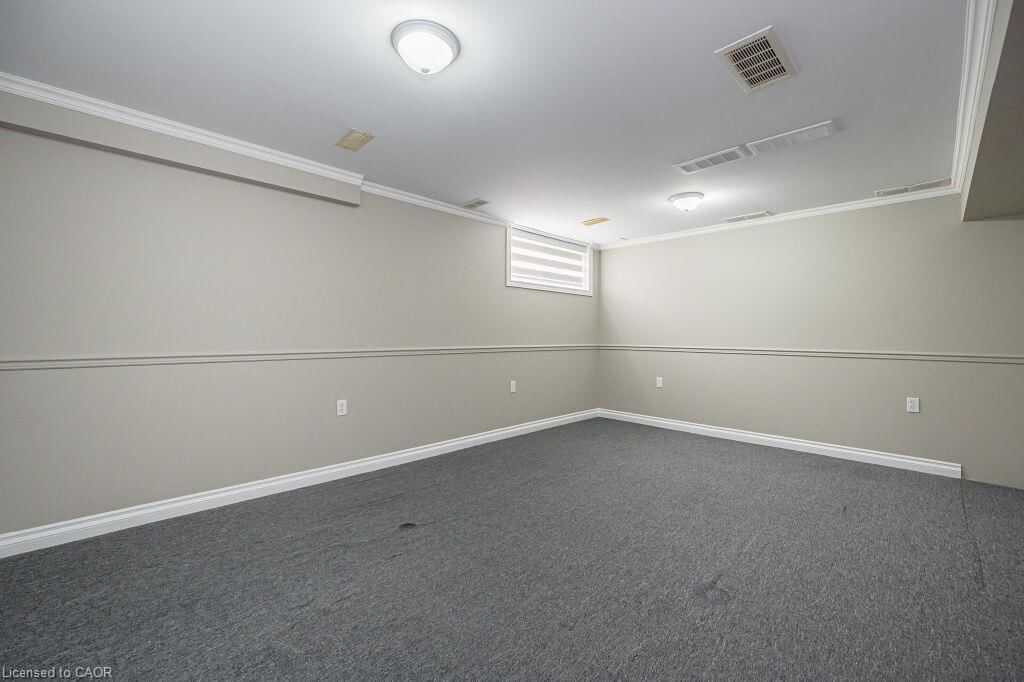4 Madeleine Street, Kitchener, view 27