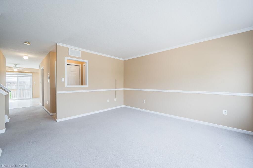 4 Madeleine Street, Kitchener, view 9