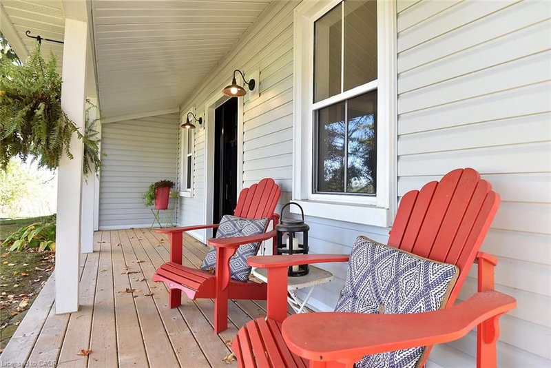2142 Powerline Road photo 2