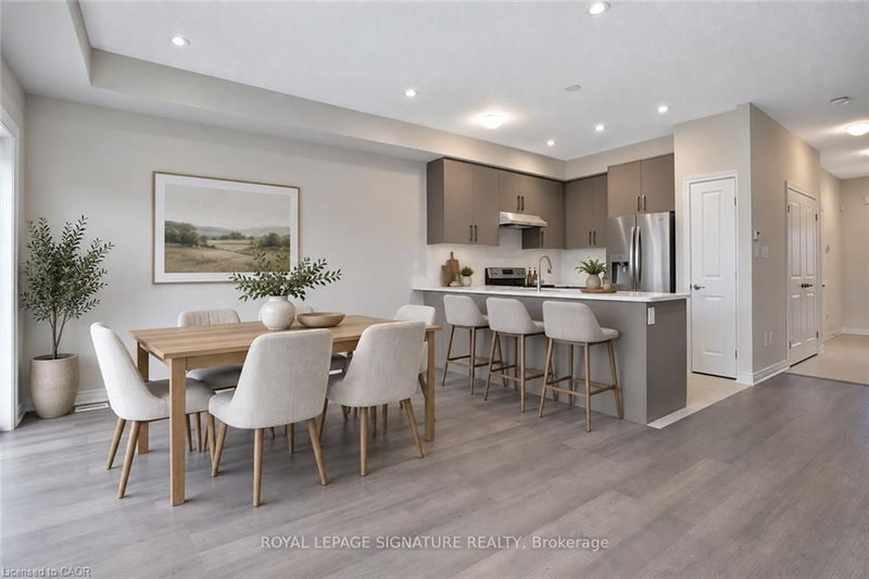 119 Pinot Crescent photo 2