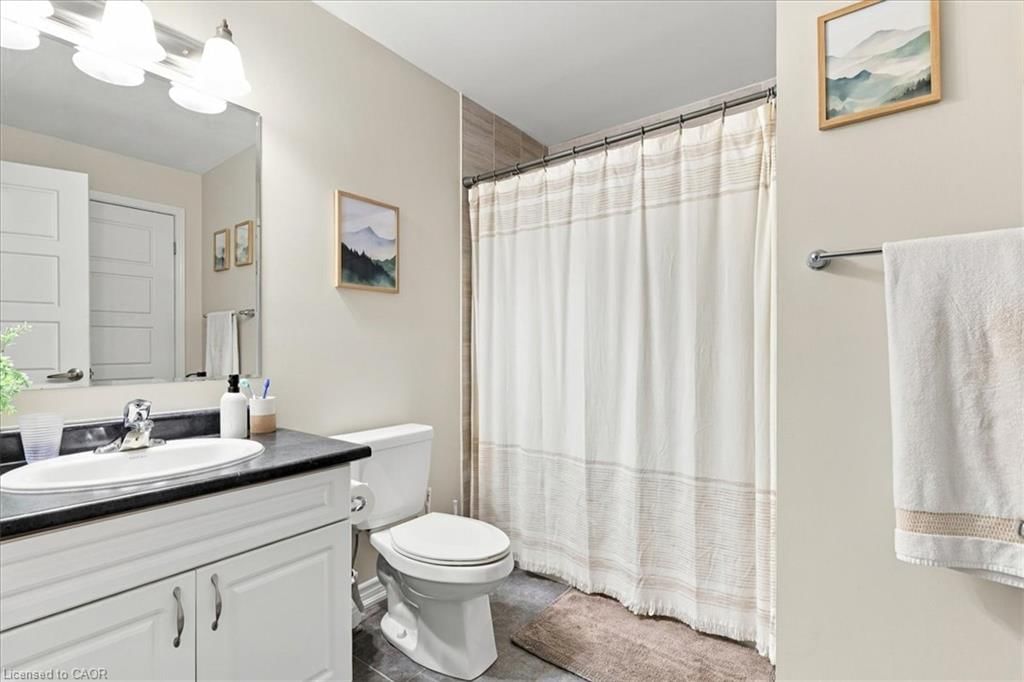 908 Apple Hill Lane, Kitchener, view 8
