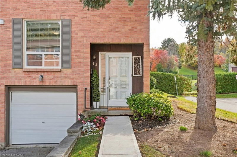 66 Summercrest Drive photo 5