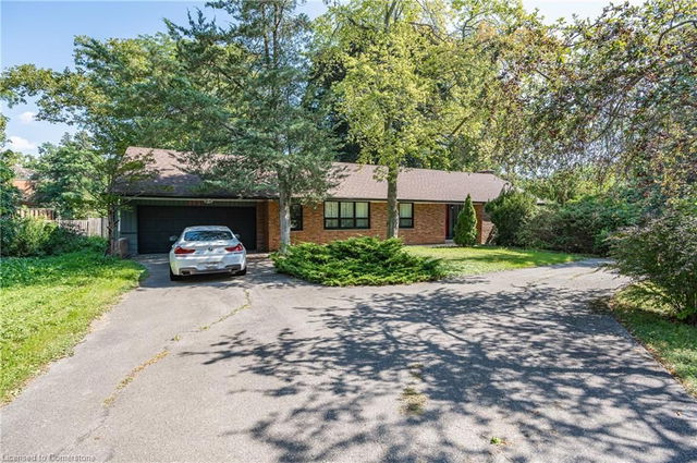 415 Country Club Crescent