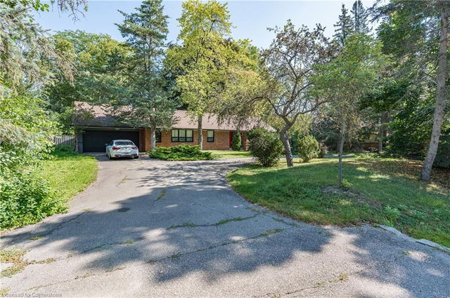 415 Country Club Crescent