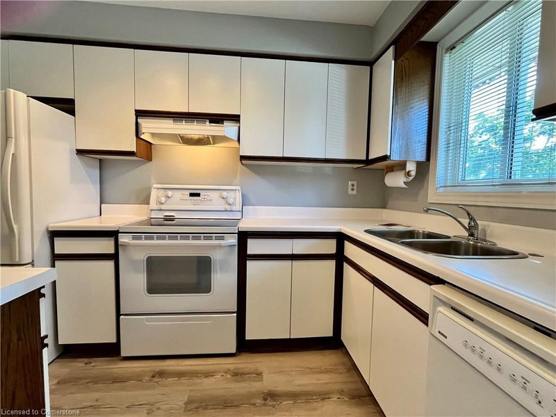 13 - 10 Wentworth Drive