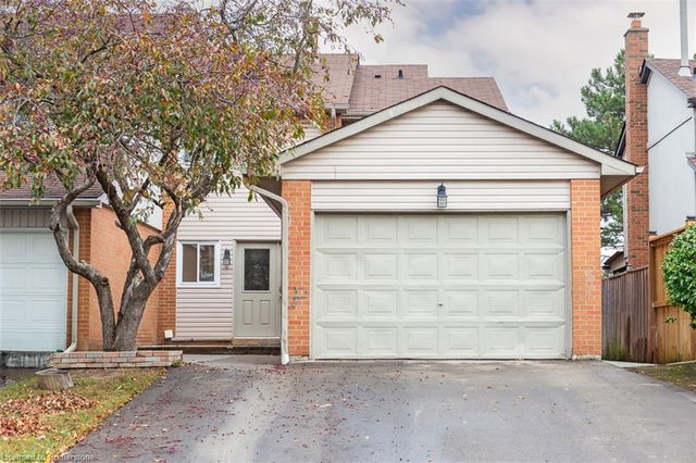 4247 Thom Gardens