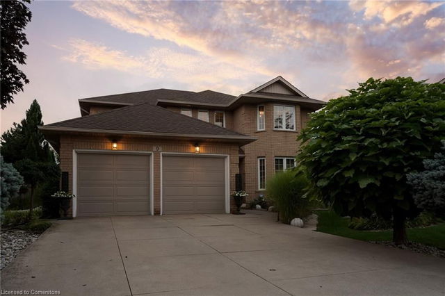 9 Sugarberry Court