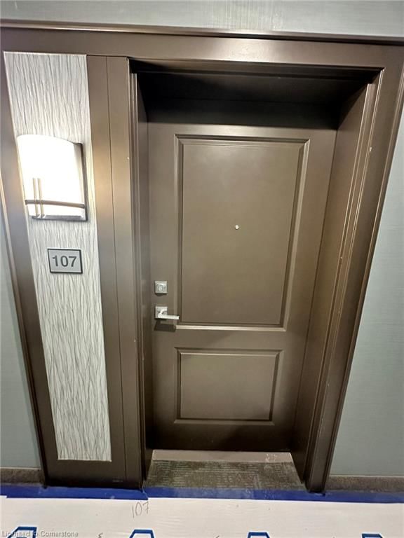 Room1