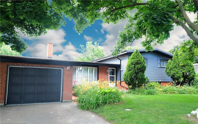 1 Briarwood Crescent