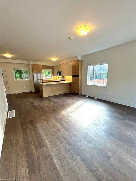 10 - 276 Dunsmure Road