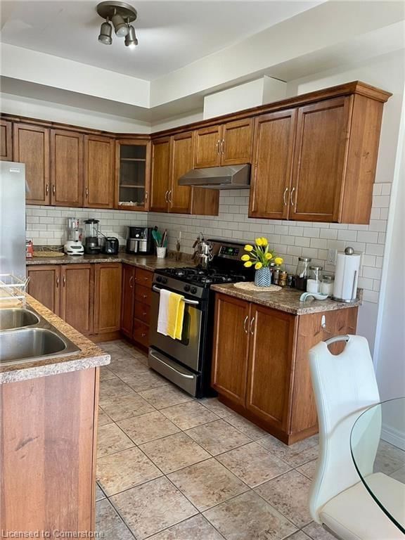46 - 60 Cloverleaf Drive