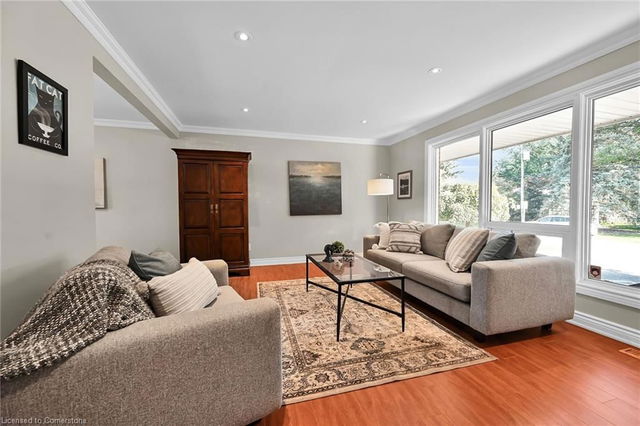 11 Douglas Road